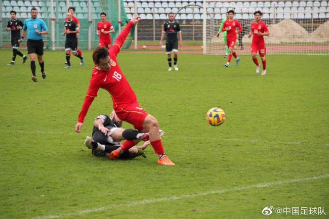 斯基拉：罗马准备和穆帅重启续约谈判，新合同持续到2026年据意大利著名记者斯基拉报道，罗马已经准备好和穆里尼奥重启续约谈判。